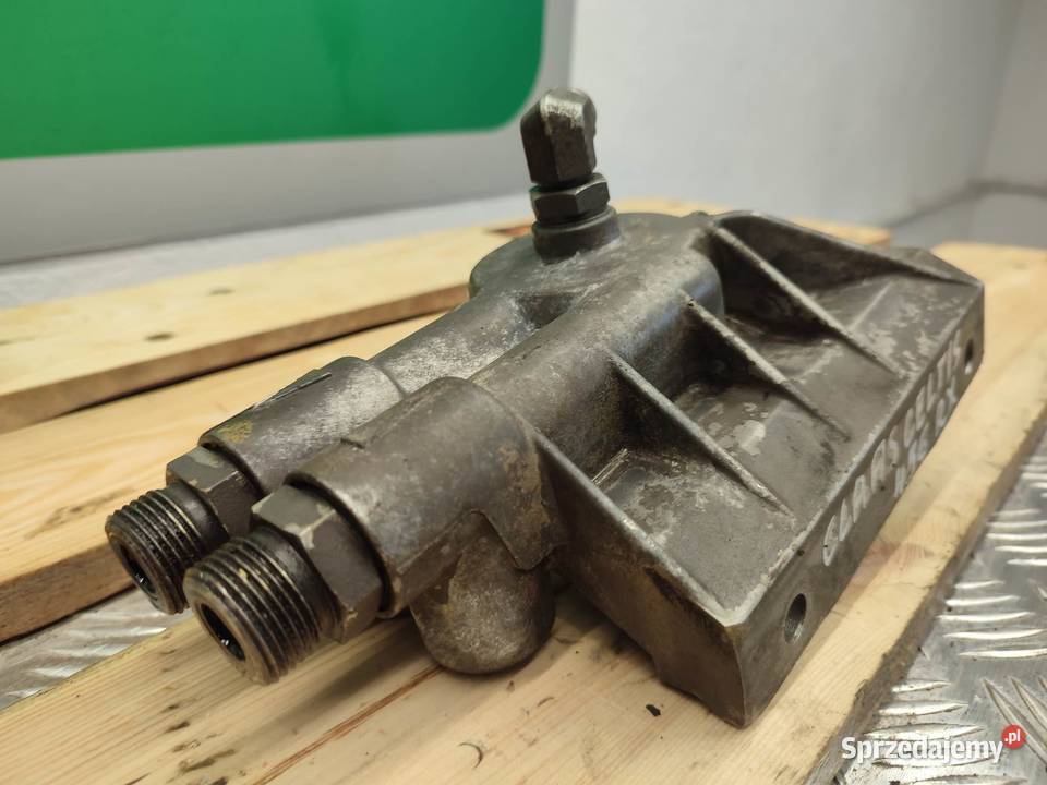 Podstawa filtra oleju John Deere RE505216 wielkopolskie Wilkowo sprzedam
