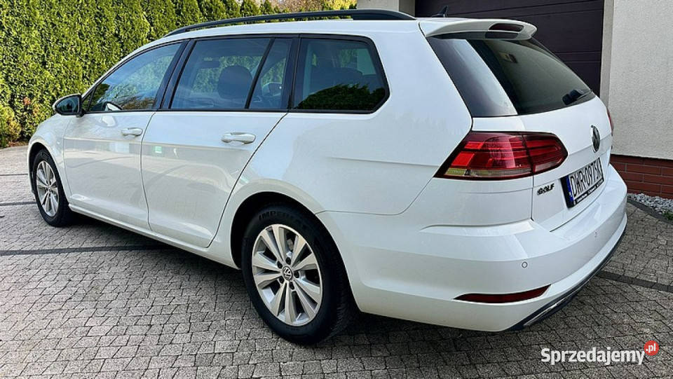 Volkswagen Golf VW Golf VII Kombi 15TSI Salon