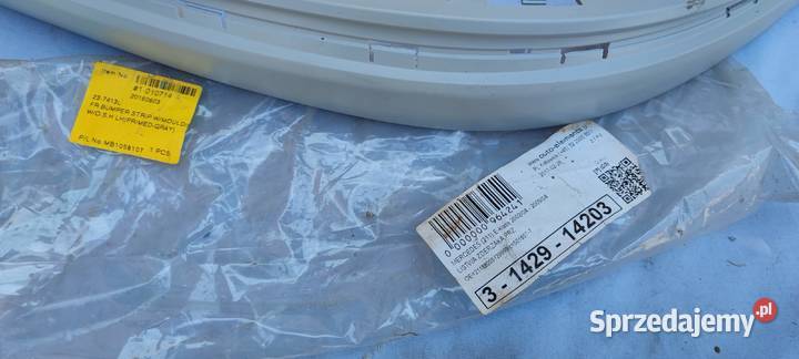 Mercedes E 0306 Nakładka zderzaka przód lewy Karoseria