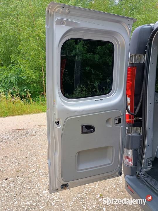 Vivaro 20 CDTI 9Cio Osobowy Klima Skrzydełka Hak przyciemniane szyby Vivaro Mielec sprzedam