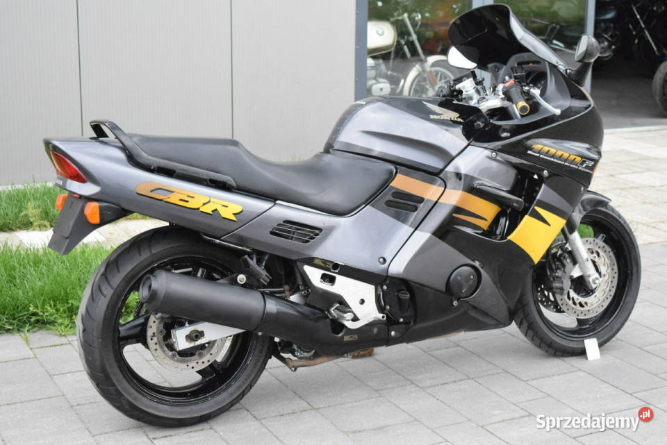 Honda CBR oryginalny stan dok na z niemiec 68034km Śrem