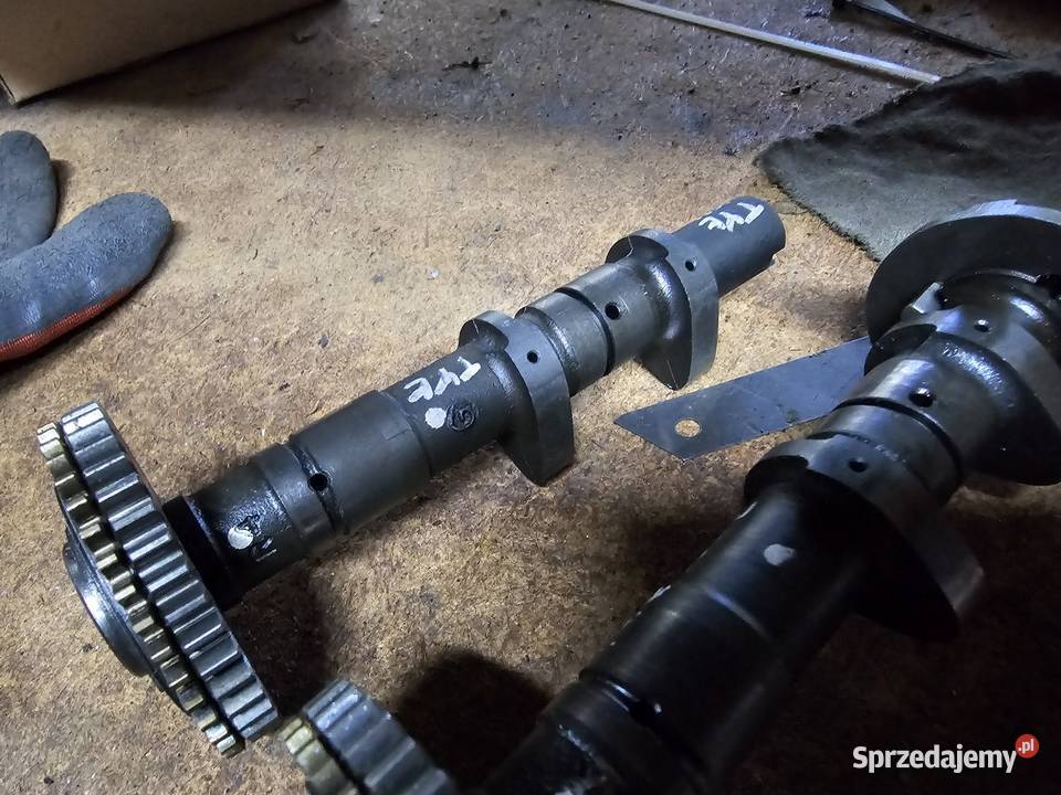Suzuki TL 1000 wałek wałki rozrządu głowica Cylindry, głowice, pierścienie Jelenia Góra