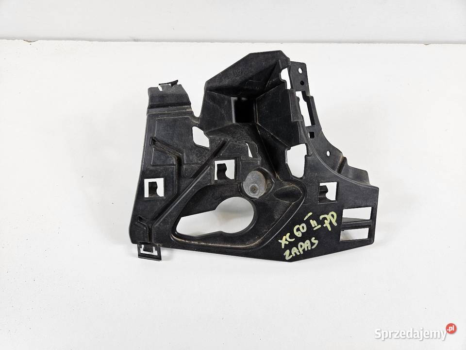 VOLVO XC60 II ŚLIZG PRAWY ZDERZAKA PRZÓD sprzedam