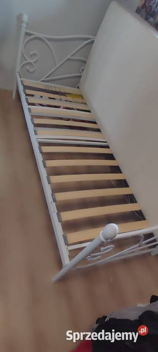 Sprzedam łóżko metalowe białe sprzedam