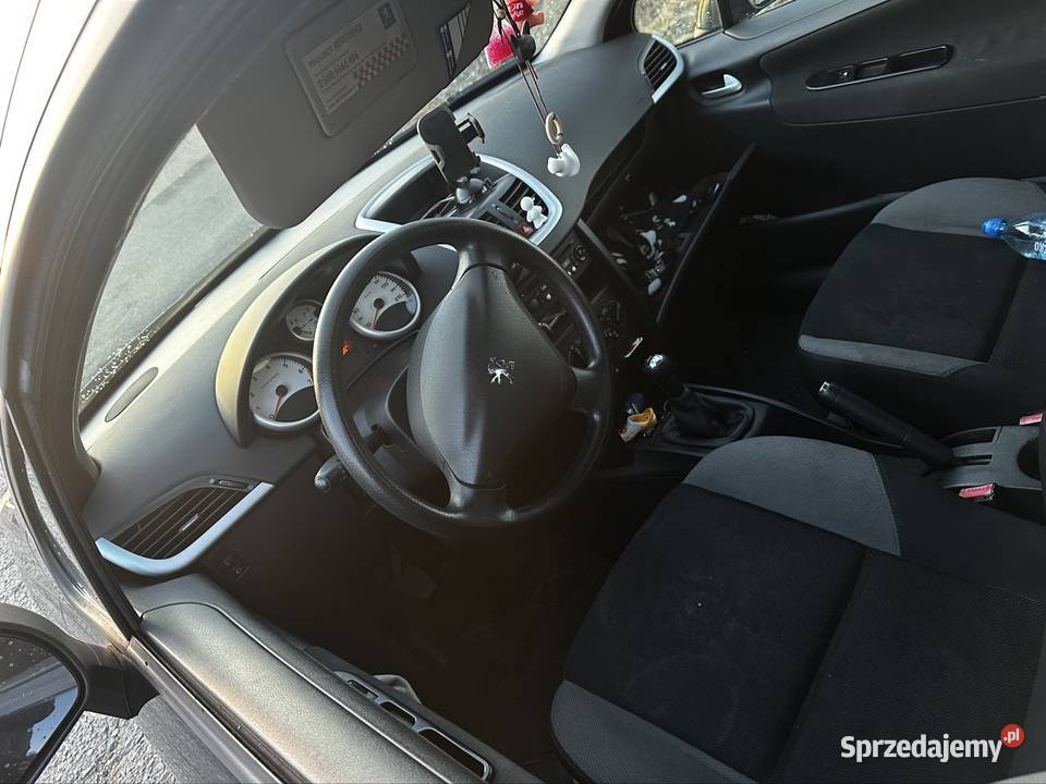 Peugeot 207 14 benzyna Hatchback 207 Zabrze sprzedam