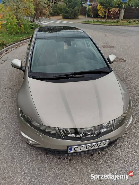 Honda Civic VIII 18 Benzyna 140 Bezwypadkowe lakier metallic Toruń