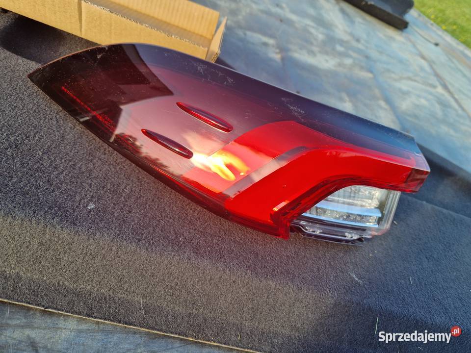 Toyota Corolla E210 E21 sedan lampa LED nowa ORG Lampy tylne