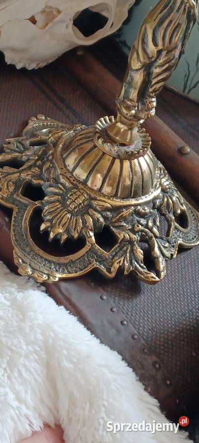 śWIECZNIK BAROKOWY 2 KILOGRAMY MOSIADZ FIGURA Wyposażenie wnętrz wielkopolskie Poznań sprzedam