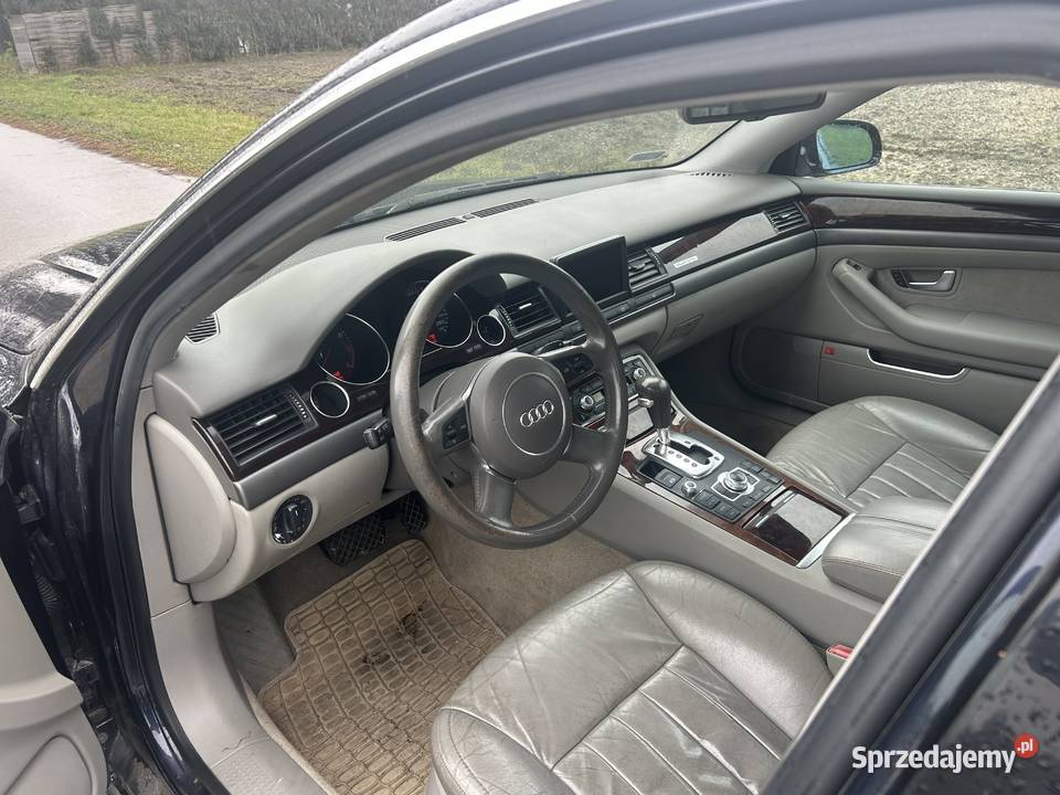 Audi A8 D337 Lubartów