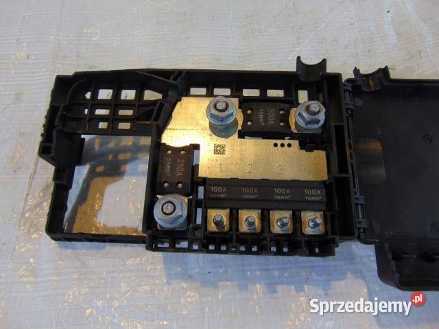 SKRZYNKA BEZPIECZNIKÓW OPEL INSIGNIA 20 CDTI