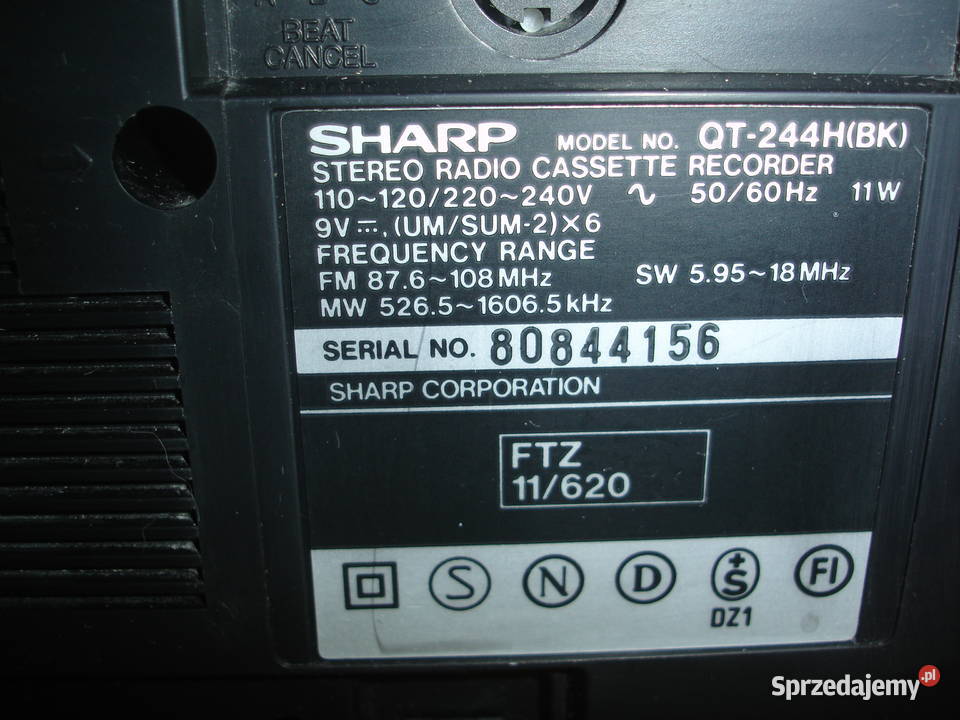 Radiomagnetofon SHARP QT244H
