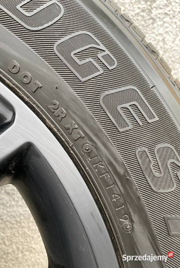 Toyota Hilux felga opona BRIDGESTONE mazowieckie