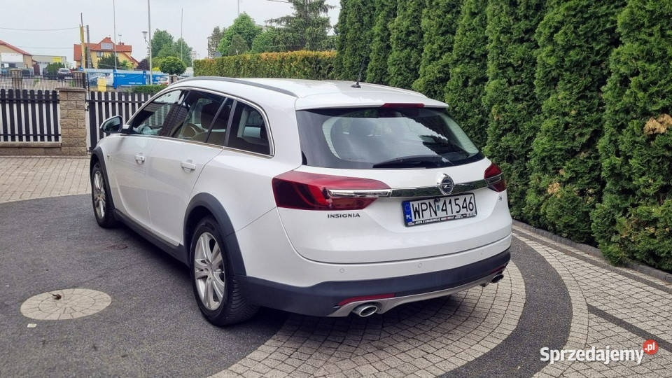 Opel Insignia Country Tourer Automat 4x4 195 światła przeciwmgielne Płońsk
