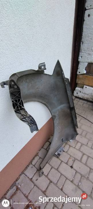 Błotnik przedni prawy A4 B6 lakier LY7Q Lubin