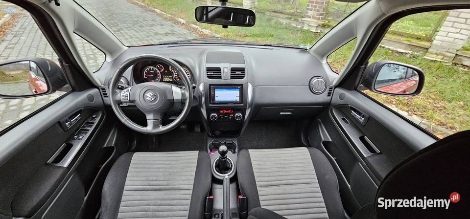 Świeżo sprowadzony Suzuki SX4 z 2010 roku 16 Krasnobród