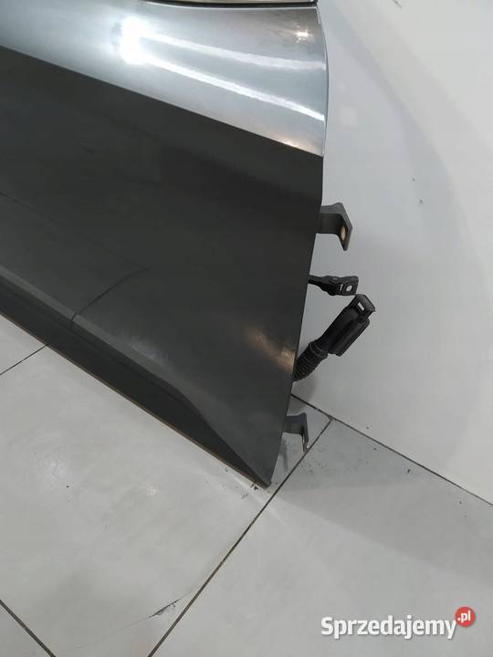 DRZWI PRAWE PRZÓD Skoda Superb III 2015 osobowe