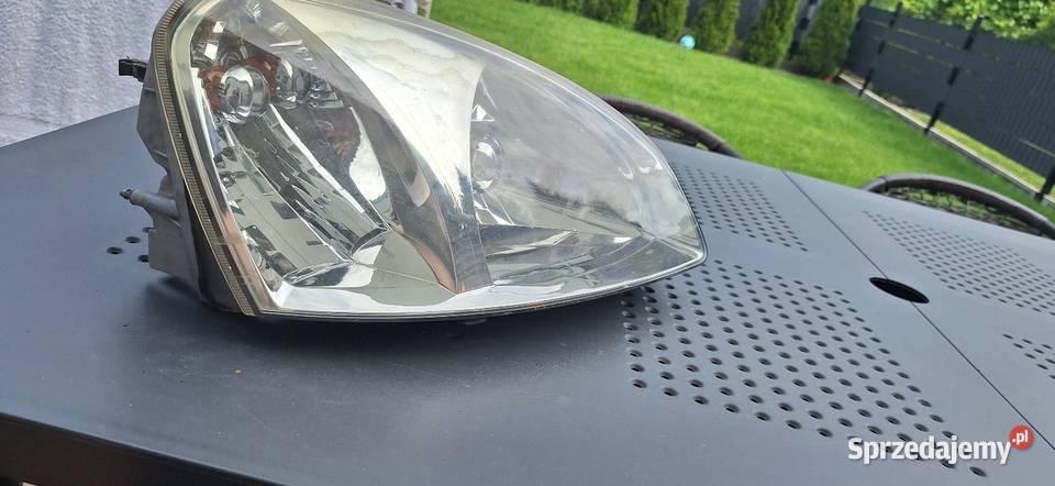 Tata Indica prawa lampa reflektor przod Białystok sprzedam