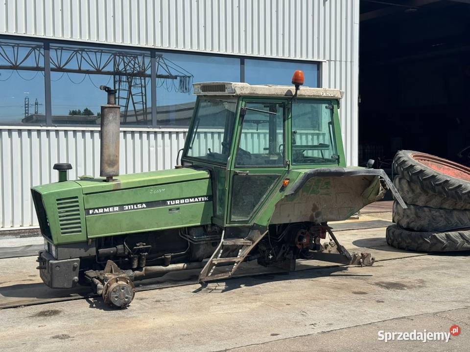 Części do ciągnika Fendt Farmer 311 LSA Silnik i osprzęt pomorskie Czersk