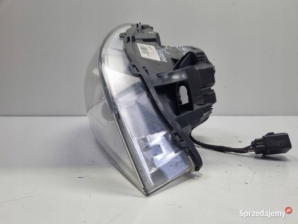 LAMPA PRAWA Volvo V60 S60 II PRZEDNIA prawy lubelskie Rudka