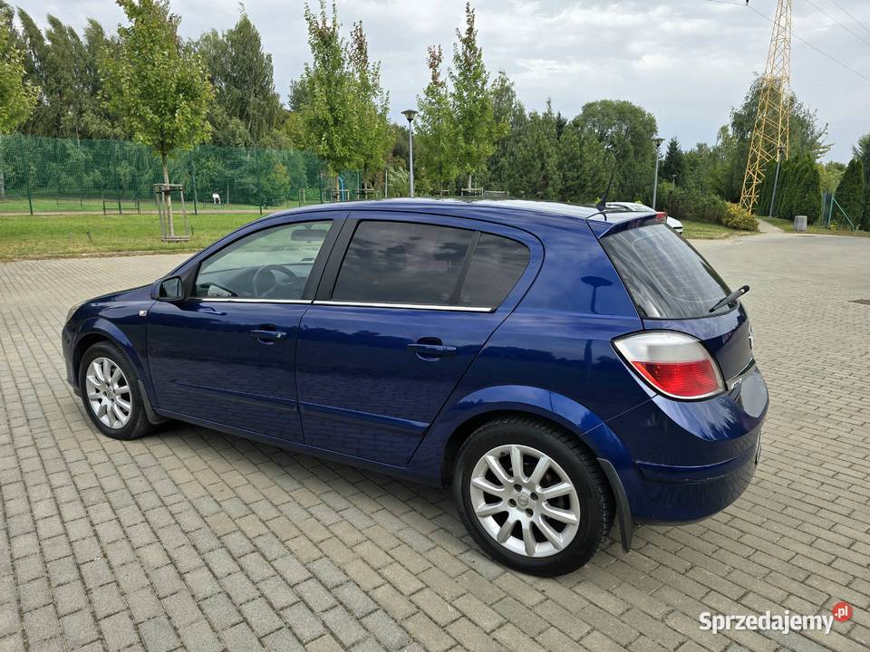 Opel Astra H 16 BENZYNA klima HAK nowy rozrząd Rzeszów