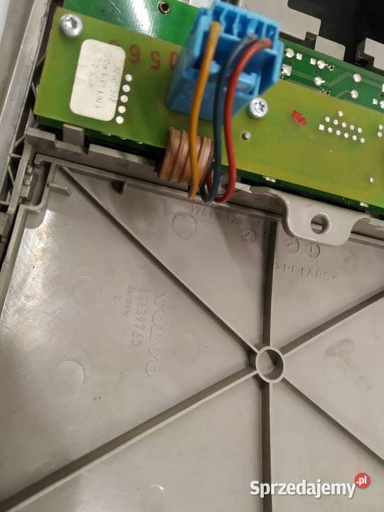 LAMPKA PODSUFITKI 30767134 Volvo S40 II 20042012 sprzedam