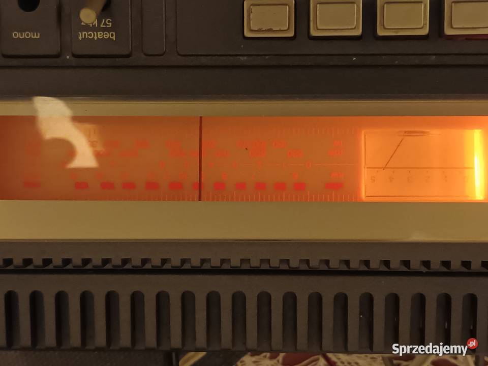 Radio kombajn Schneider Hansetaic uszkodzony Tychy