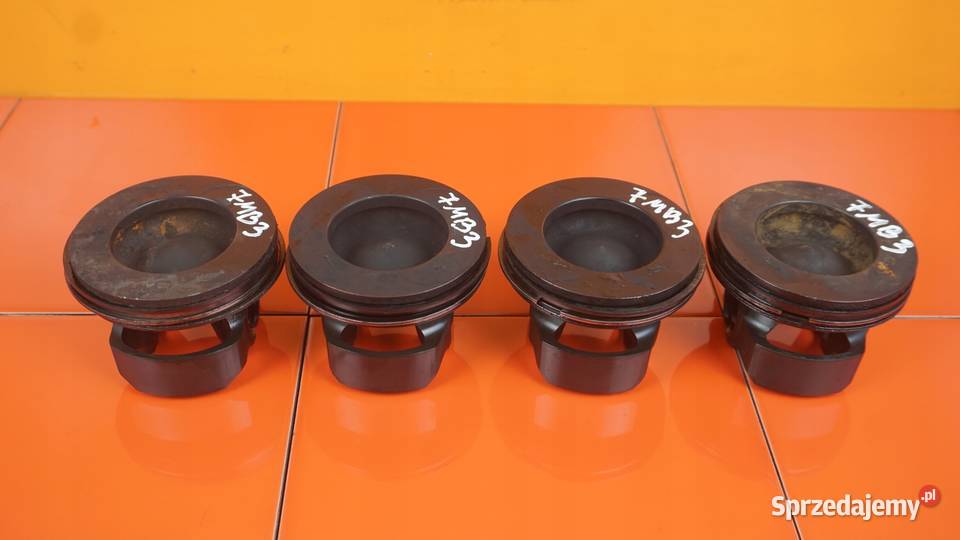 NAVARA D23 XKLASA MASTER 23 DCI 21r YS23 tlok Suków sprzedam