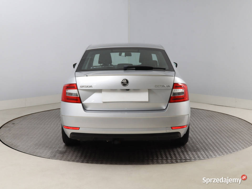 Skoda Octavia 18 TSI światła przeciwmgielne Bielany Wrocławskie