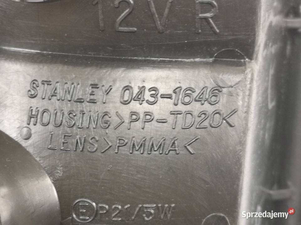 LAMPA PRAWY TYŁ MITSUBISHI L200 25 TD 19962007 osobowe sprzedam