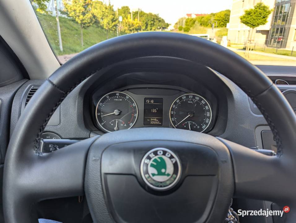 Skoda Octavia 16 MPI Doinwestowana Gdańsk sprzedam