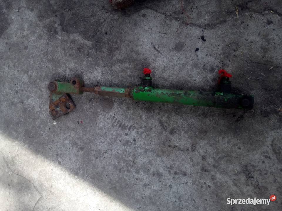 Siłownik wariatora jazdy John Deere