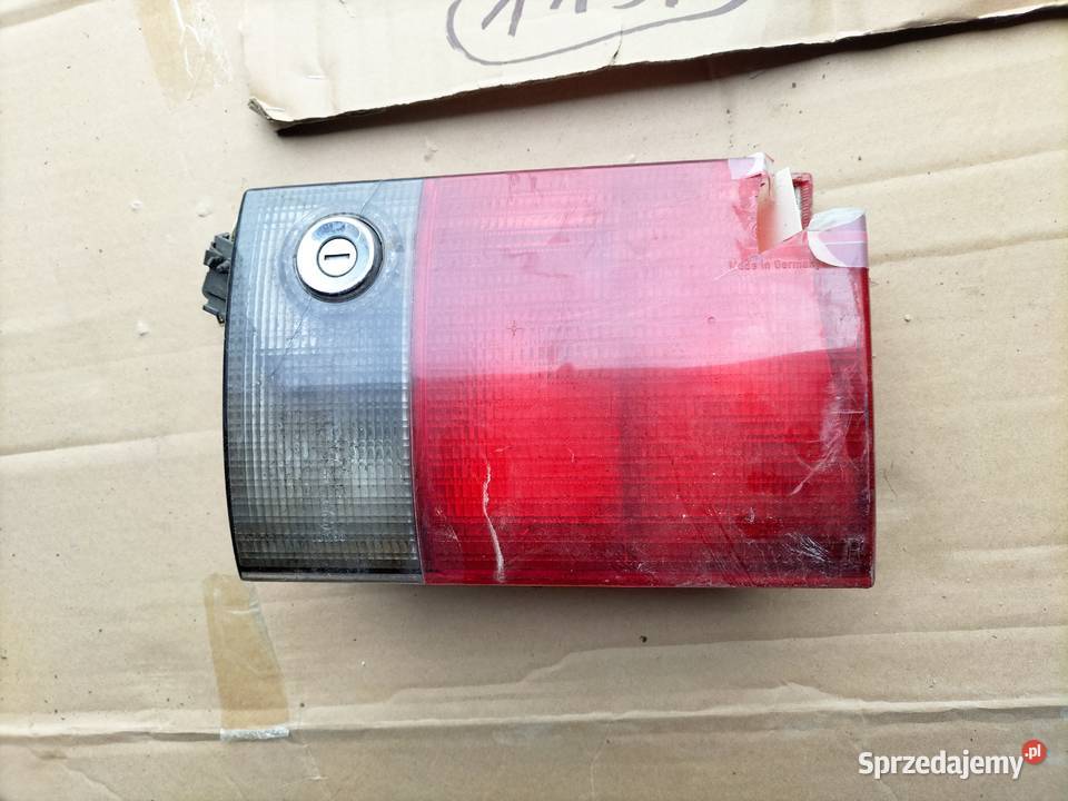 AUDI 80 B4 SEDAN LAMPA TYŁ TYLNA PRAWA ZAMEK 2X lubelskie Kamień-Kolonia sprzedam