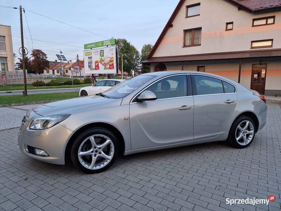 Opel Insignia A 20 Turbo 220 Benzyna Manual 220KM