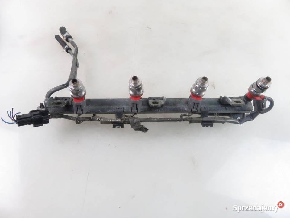 LISTWA WTRYSKOWA SUZUKI LIANA 20 J20A