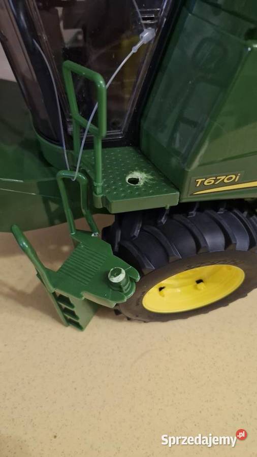 Bruder John Deere Kombajn Zbożowy Strzelin