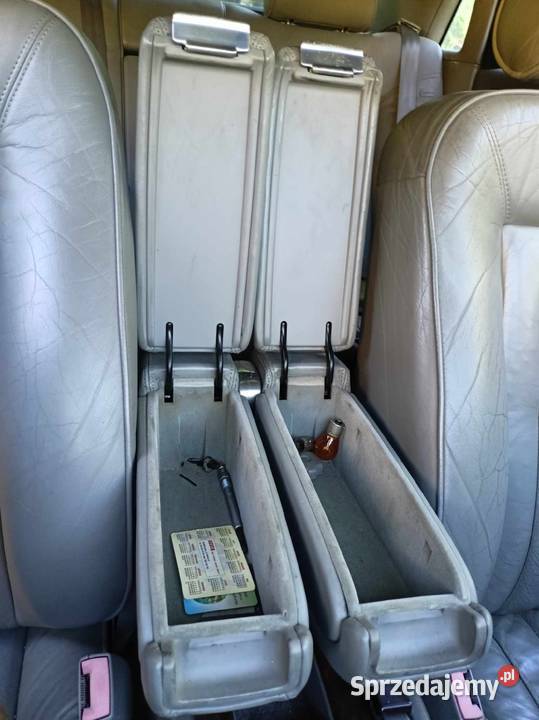 Podłokietnik Szary Audi A8 D2 Części samochodowe