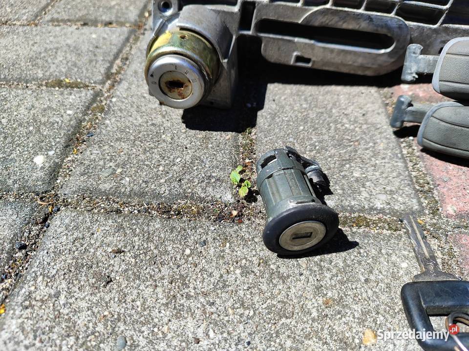 Zestaw kluczyk kolumna klamki wkładka Volvo 850 Jaworzno