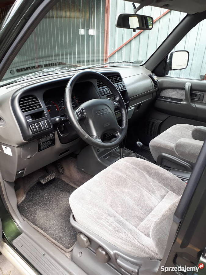 ISUZU TROOPER 30 DOHC 160 Terenowy Trooper Strzelin