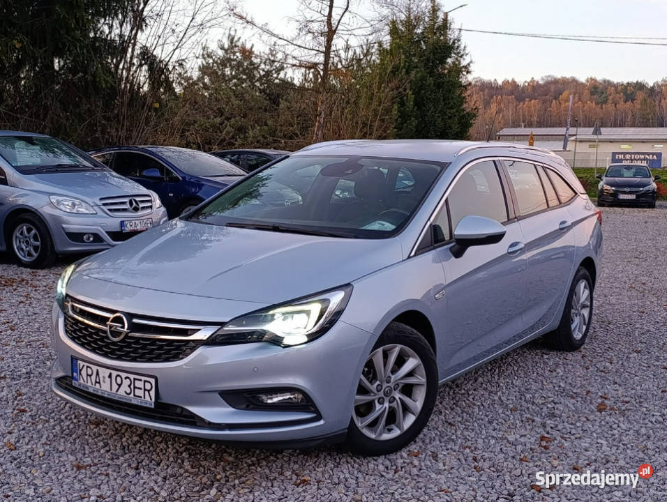 Opel Astra Astra Sports Tourer Bezwypadkowa mały 125KM Dulowa