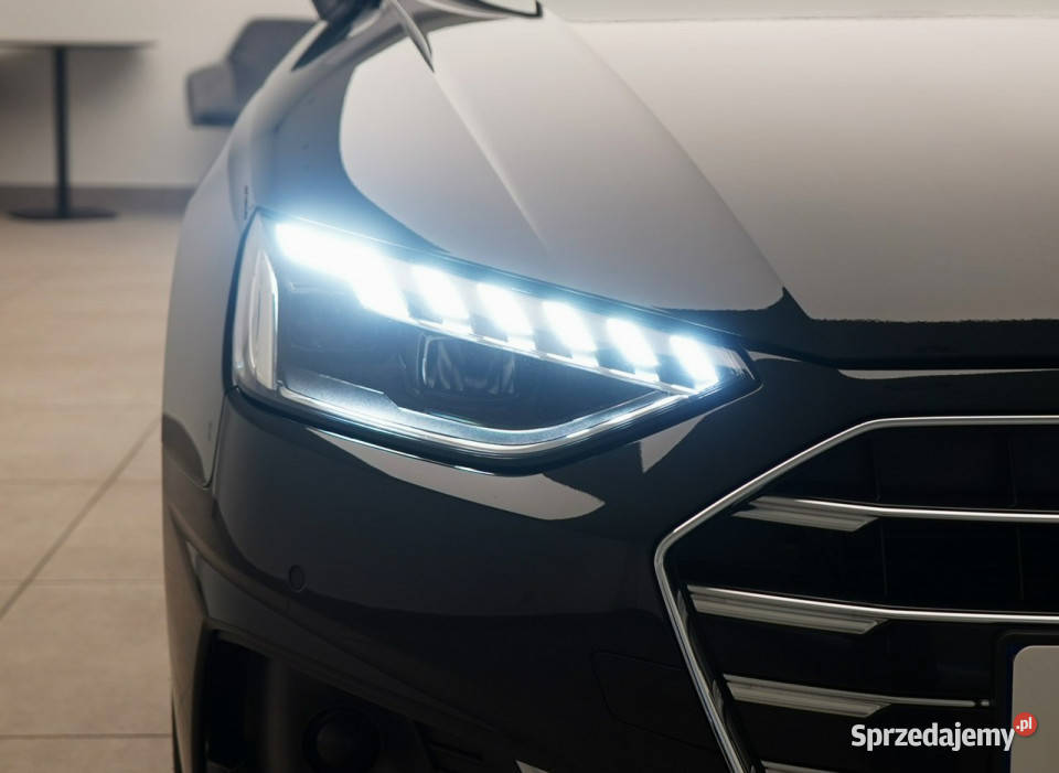 Audi A4 35TFSI 150 LED Tempomat Ambient Kamera światła do jazdy dziennej A4