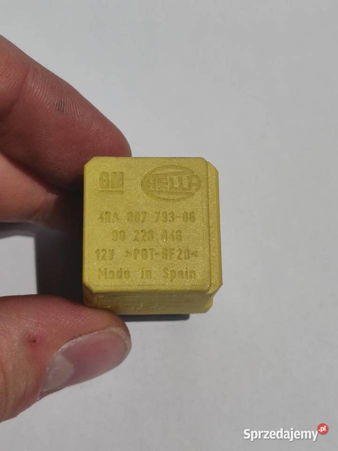 Przekaźniki Opel Astra H 13 CDTI 90 z 2006 roku Mysłowice