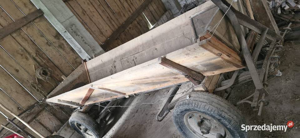 Wóz konny ale można podpiąć do traktora Zawieprzyce-Kolonia