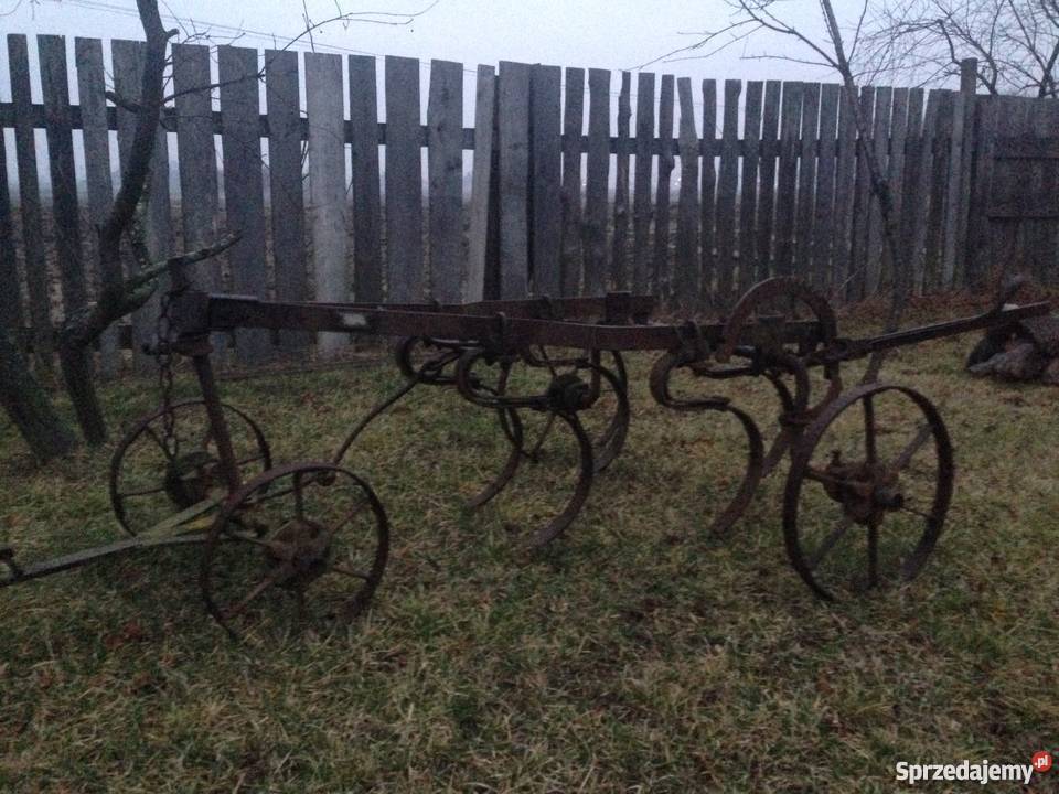 Kultywator konny na kołach Pogroszew-Kolonia