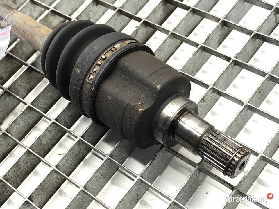 PÓŁOŚ PRAWY PRZÓD SUZUKI SWIFT III 13 92 PRZEGUB