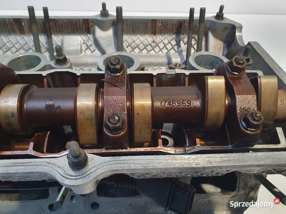 GŁOWICA CYLINDRÓW BMW E39 E46 22 i 1436812 osobowe Głowice cylindrów Chełm