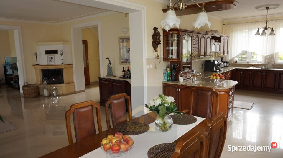 Gospodarstwo rolne w gminie Karczewhodowla koni Całowanie