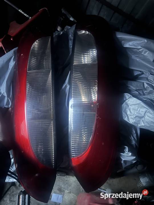 Sprzedam lampy Opel Corsa c komplet tył Lampy tylne