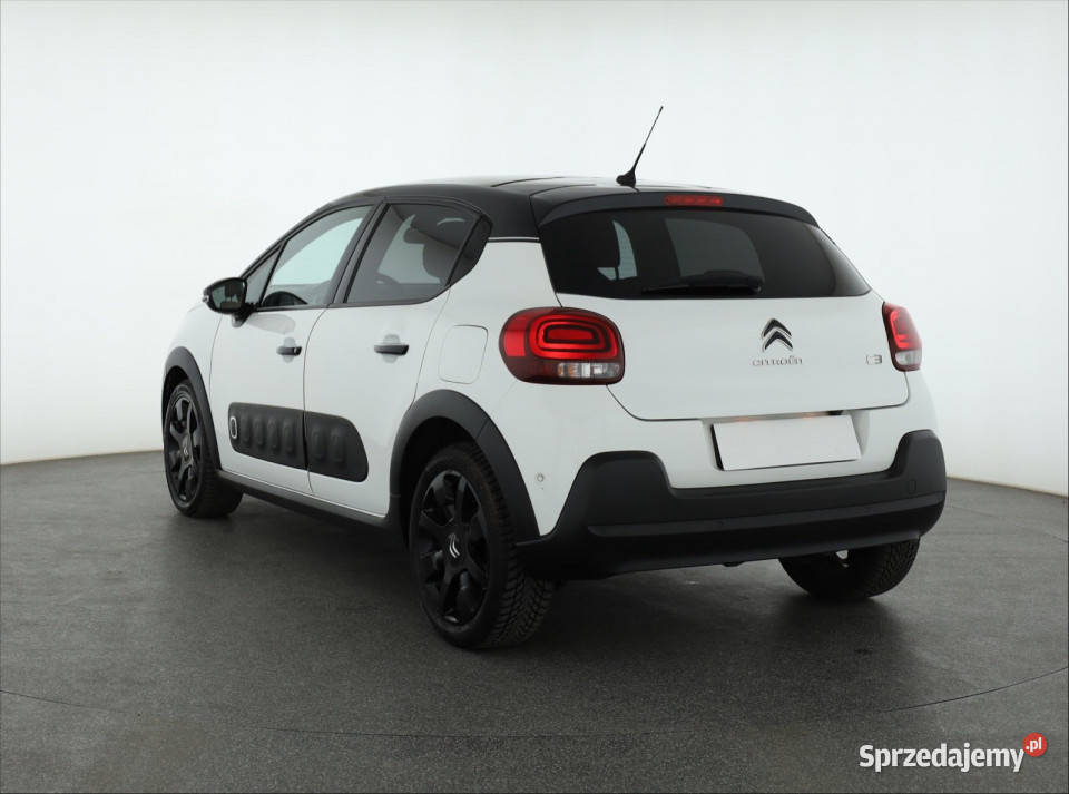 Citroen C3 12 PureTech skórzana tapicerka