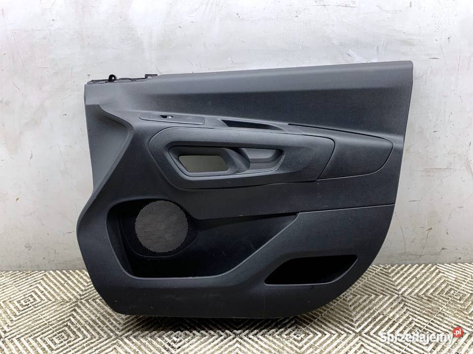 BOCZEK DRZWI PRAWY PRZÓD OPEL COMBO D Van sprzedam