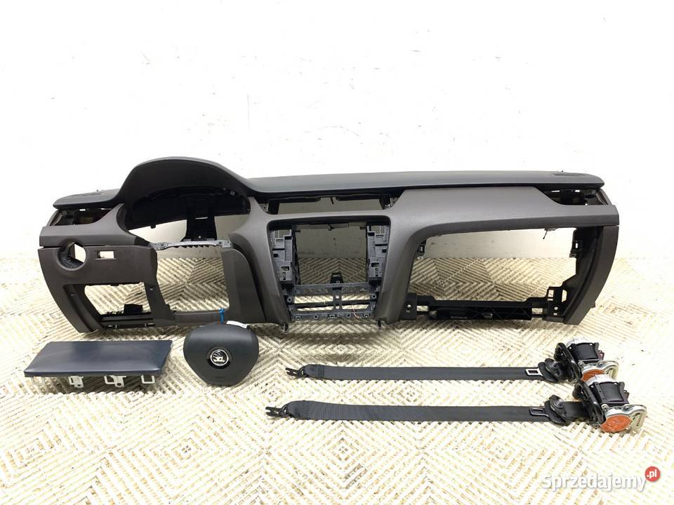 KOKPIT PODUSZKI PASY KOMPLET SKODA OCTAVIA III